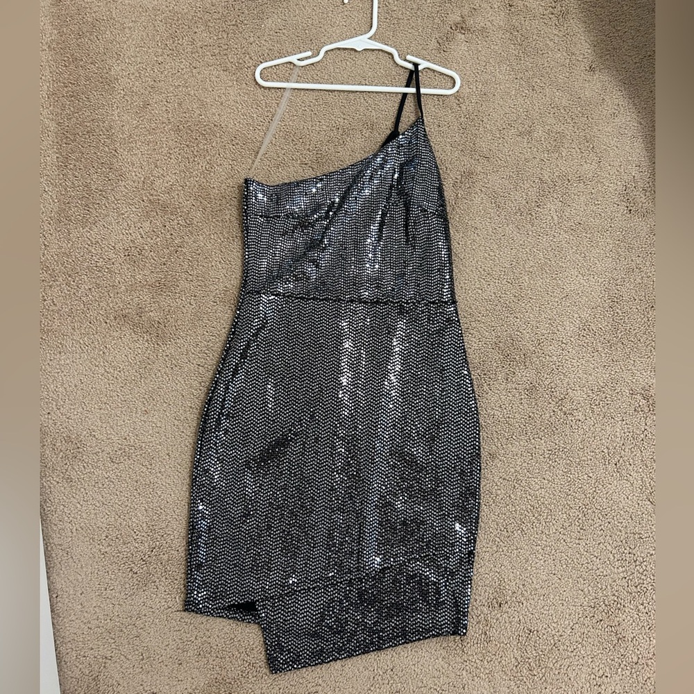 One shoulder asymmetrical blue blush sparkle dress. XS